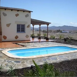 https://villas-la-fuentita.in-canary-islands.com